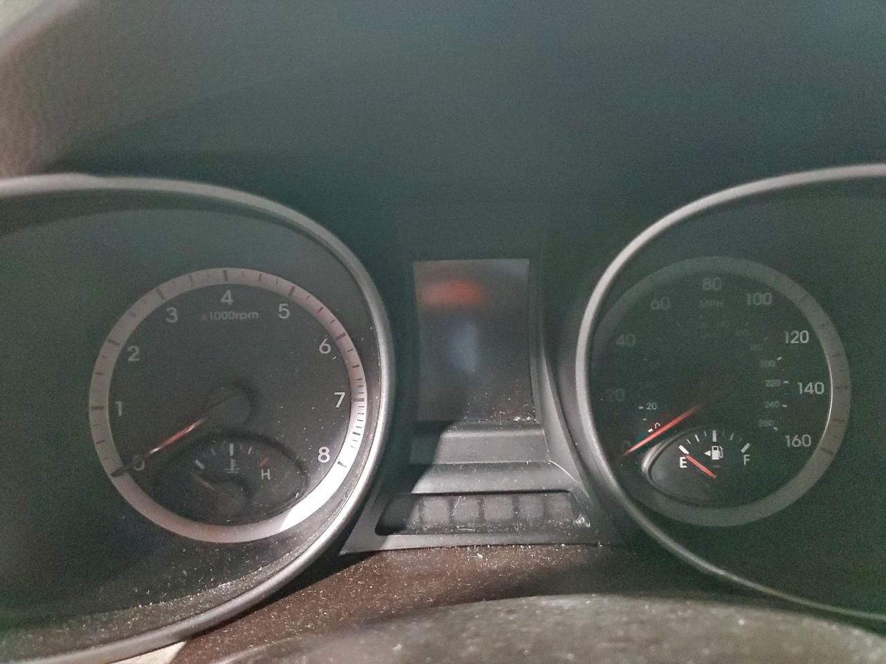 Hyundai SANTA FE Image 11