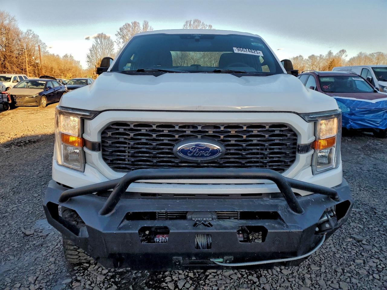 Ford F-150 Super Cab Image 6