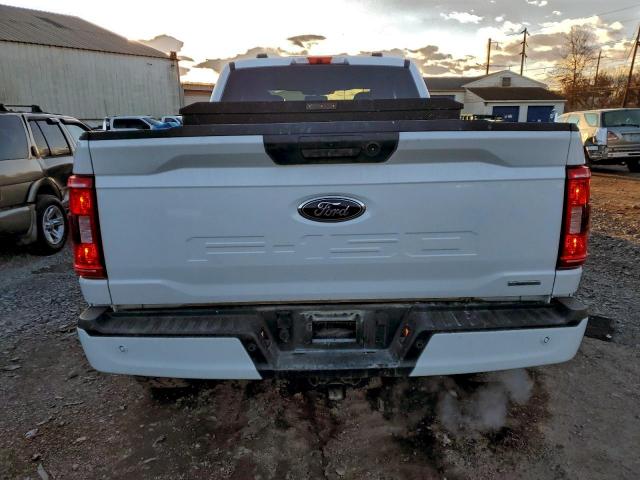 Ford F-150 Super Cab Image 12