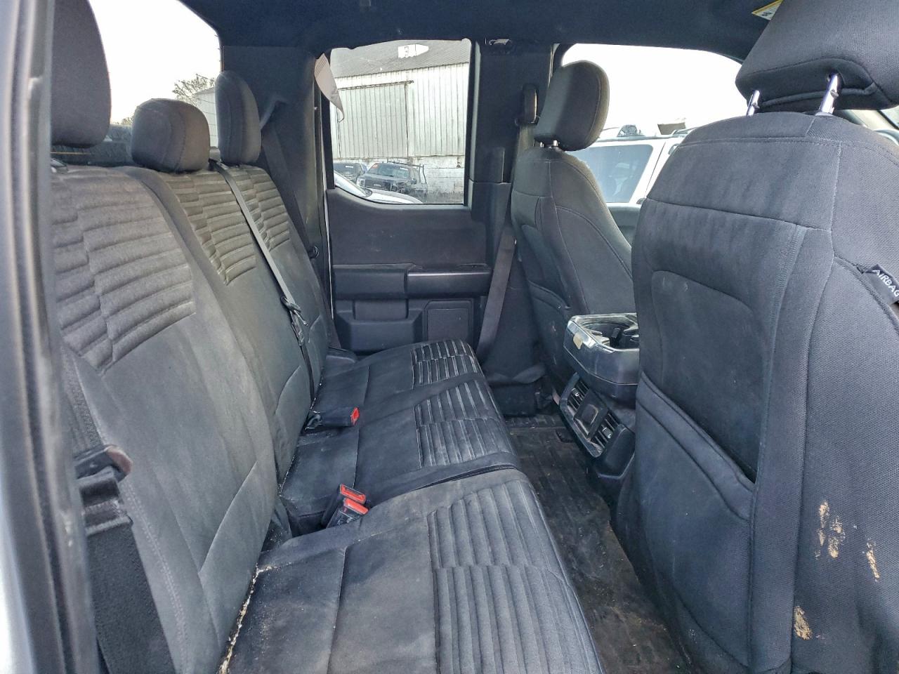 Ford F-150 Super Cab Image 3