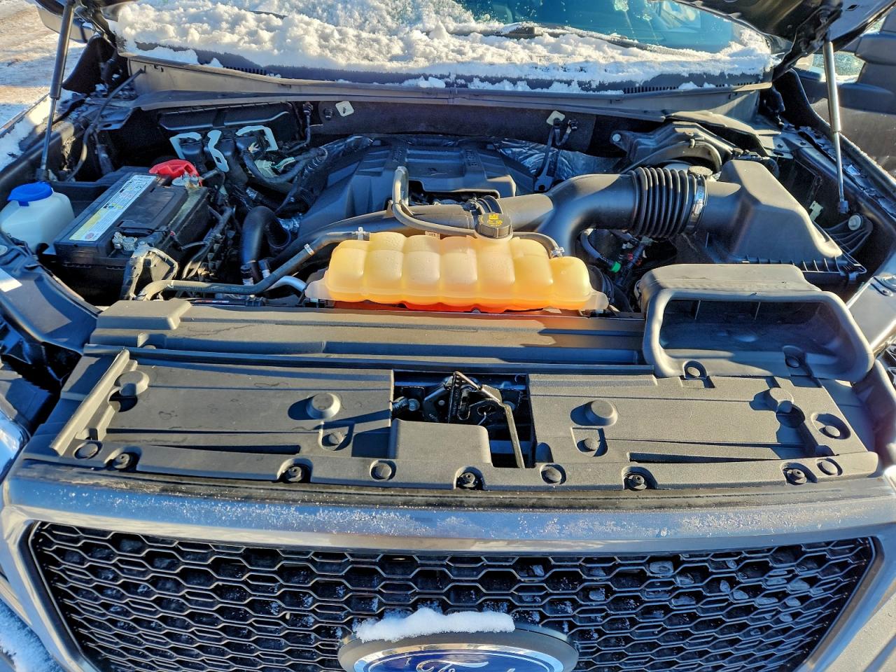 Ford F-150 Super Cab Image 11