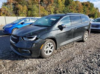  Salvage Chrysler Pacifica