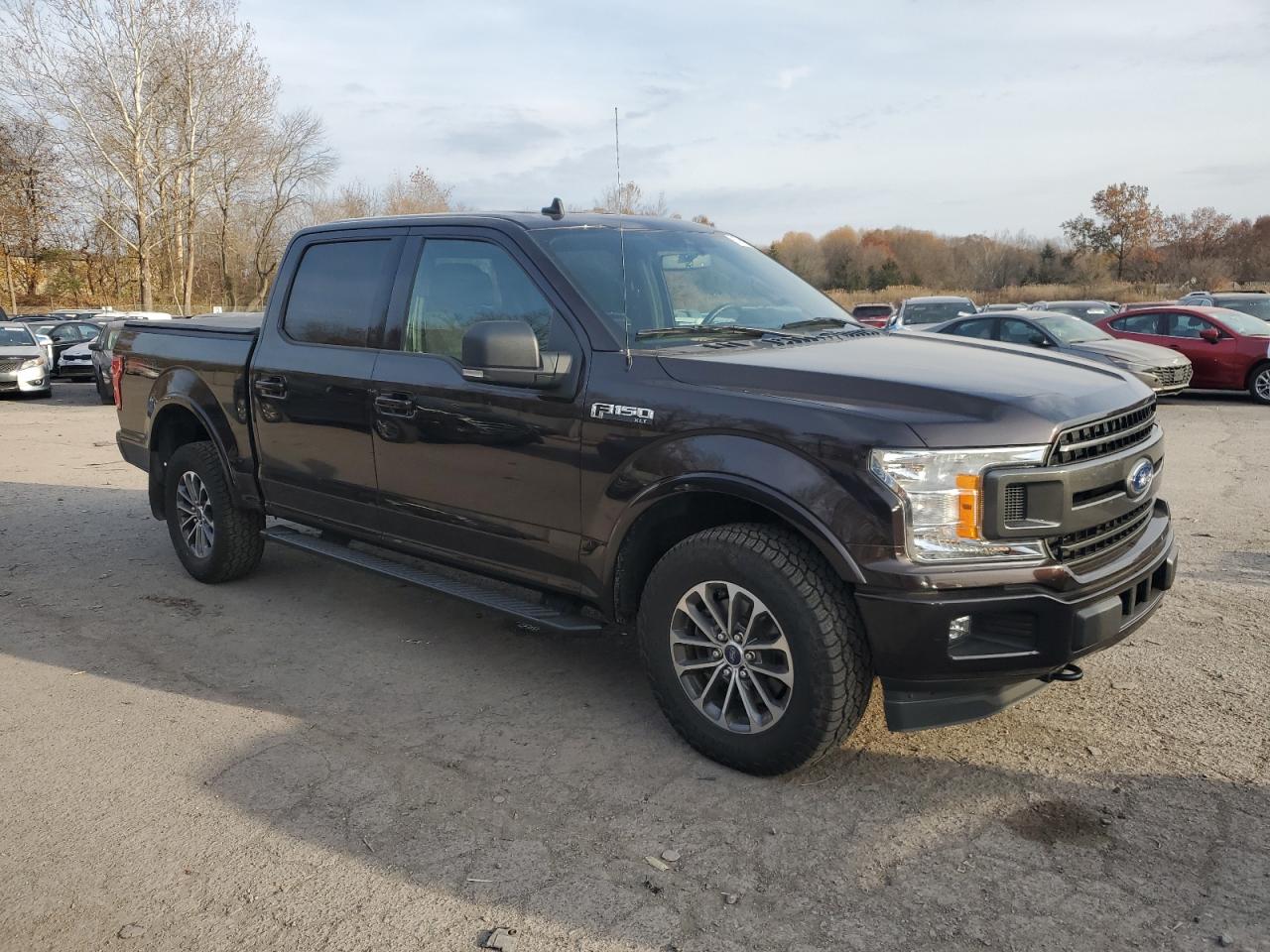 Ford F-150 Supercrew Image 4