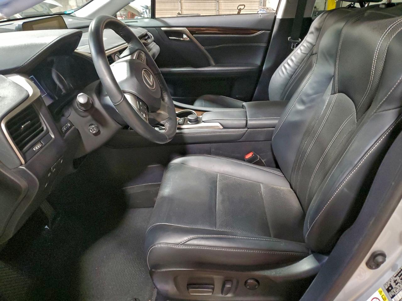 Lexus RX 450h Base Image 6