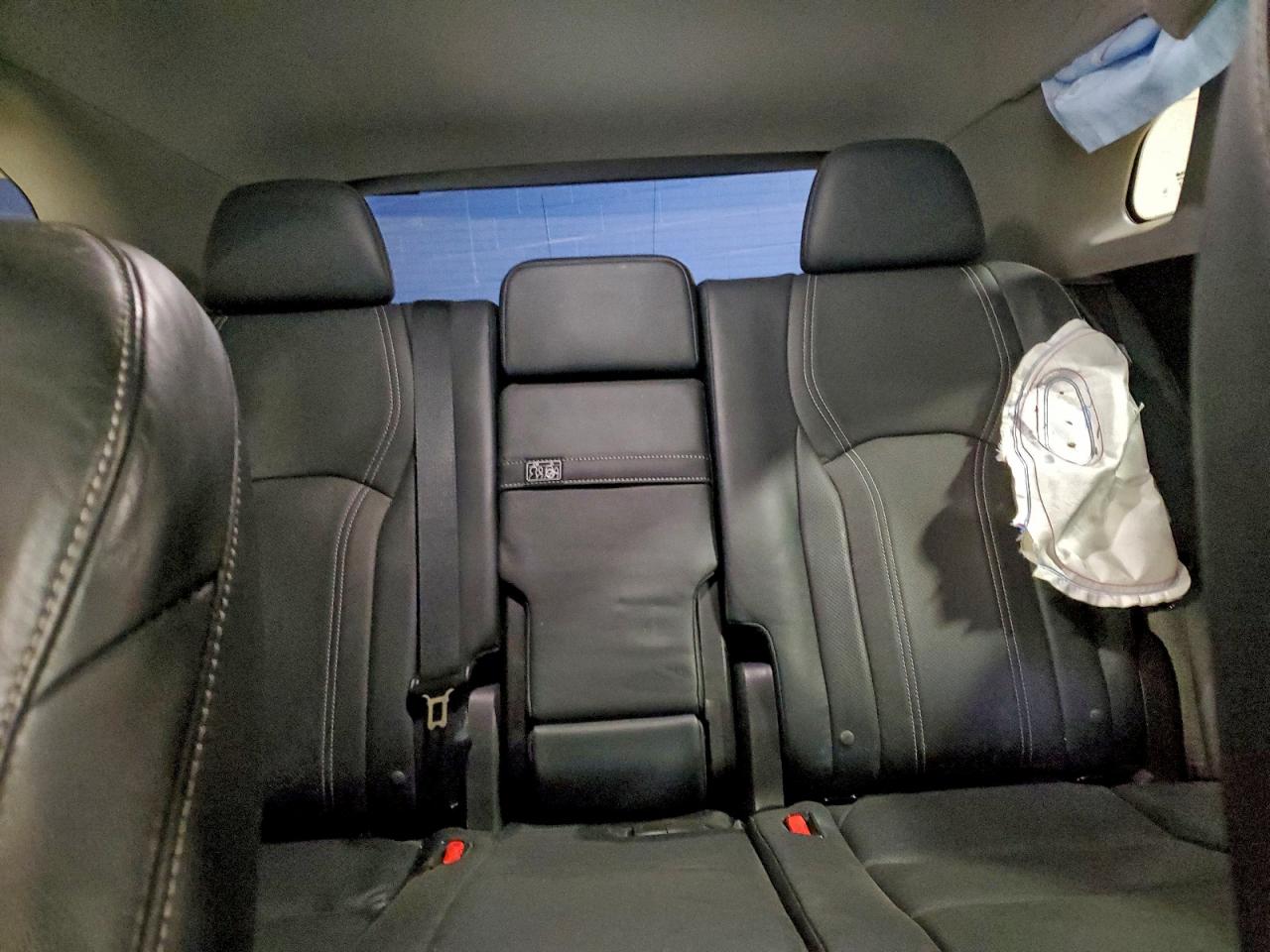 Lexus RX 450h Base Image 9