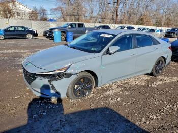  Salvage Hyundai ELANTRA