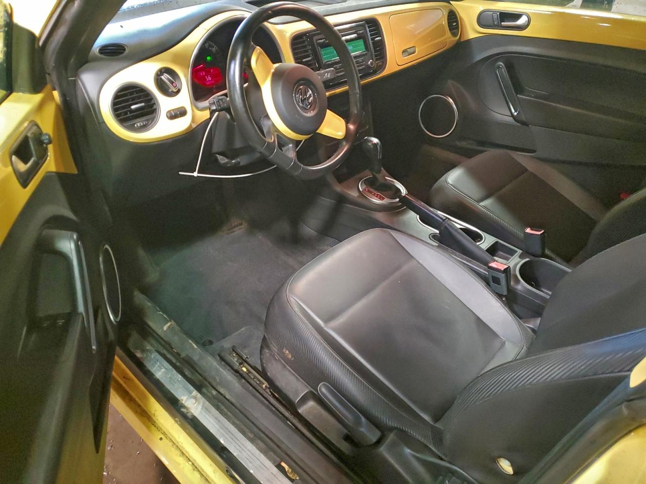 Volkswagen Beetle Image 10