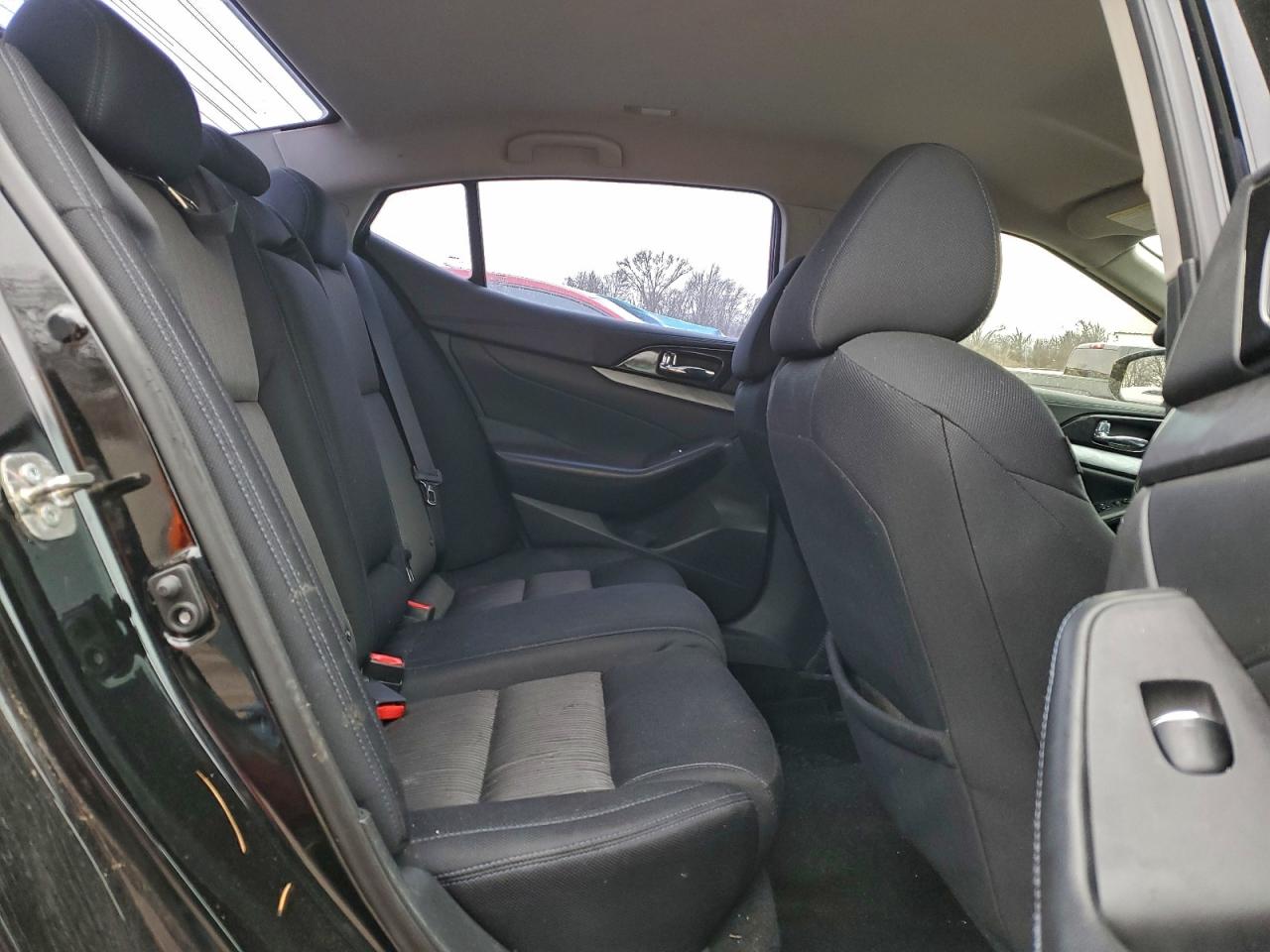 Nissan Maxima 3.5s Image 11