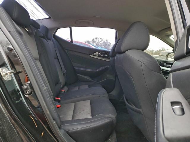 Nissan Maxima 3.5s Image 11