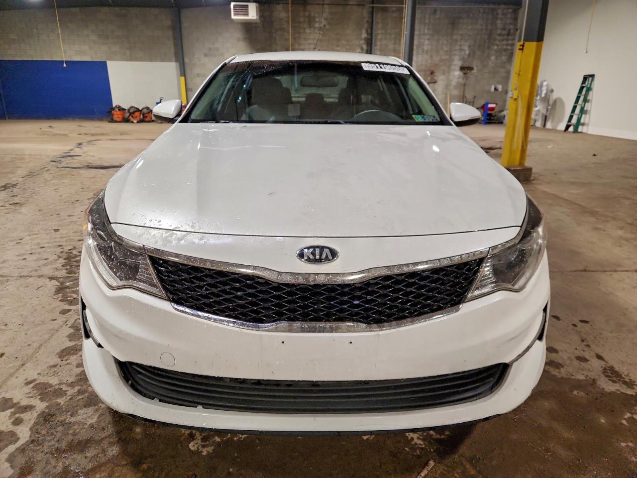 Kia Optima Lx Image 10