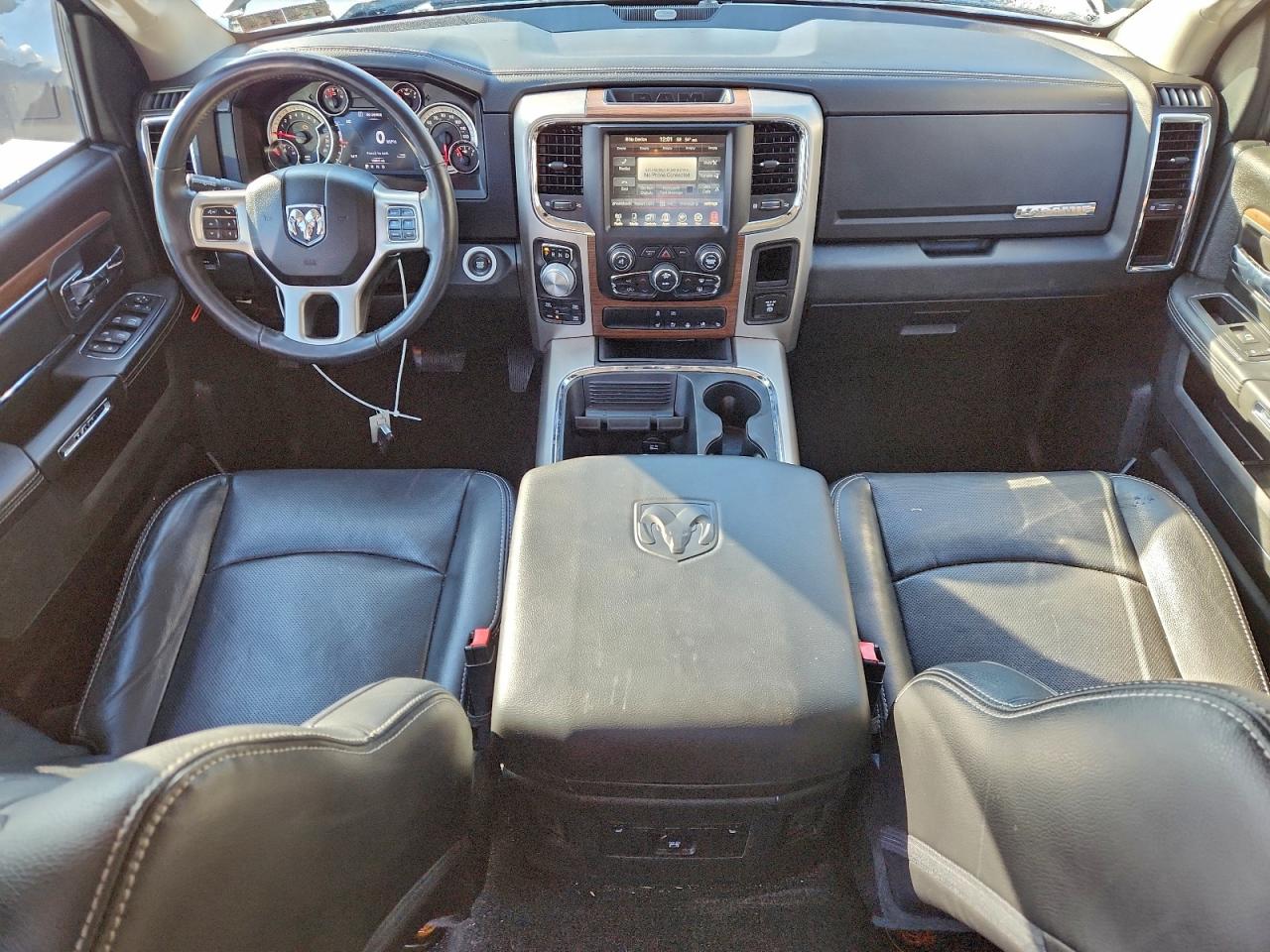 Ram 1500 Laramie Image 8