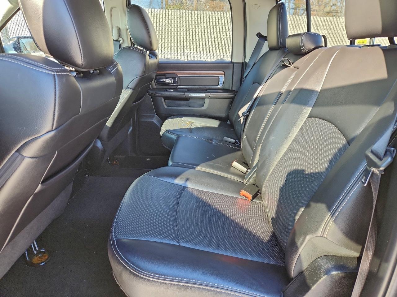 Ram 1500 Laramie Image 7