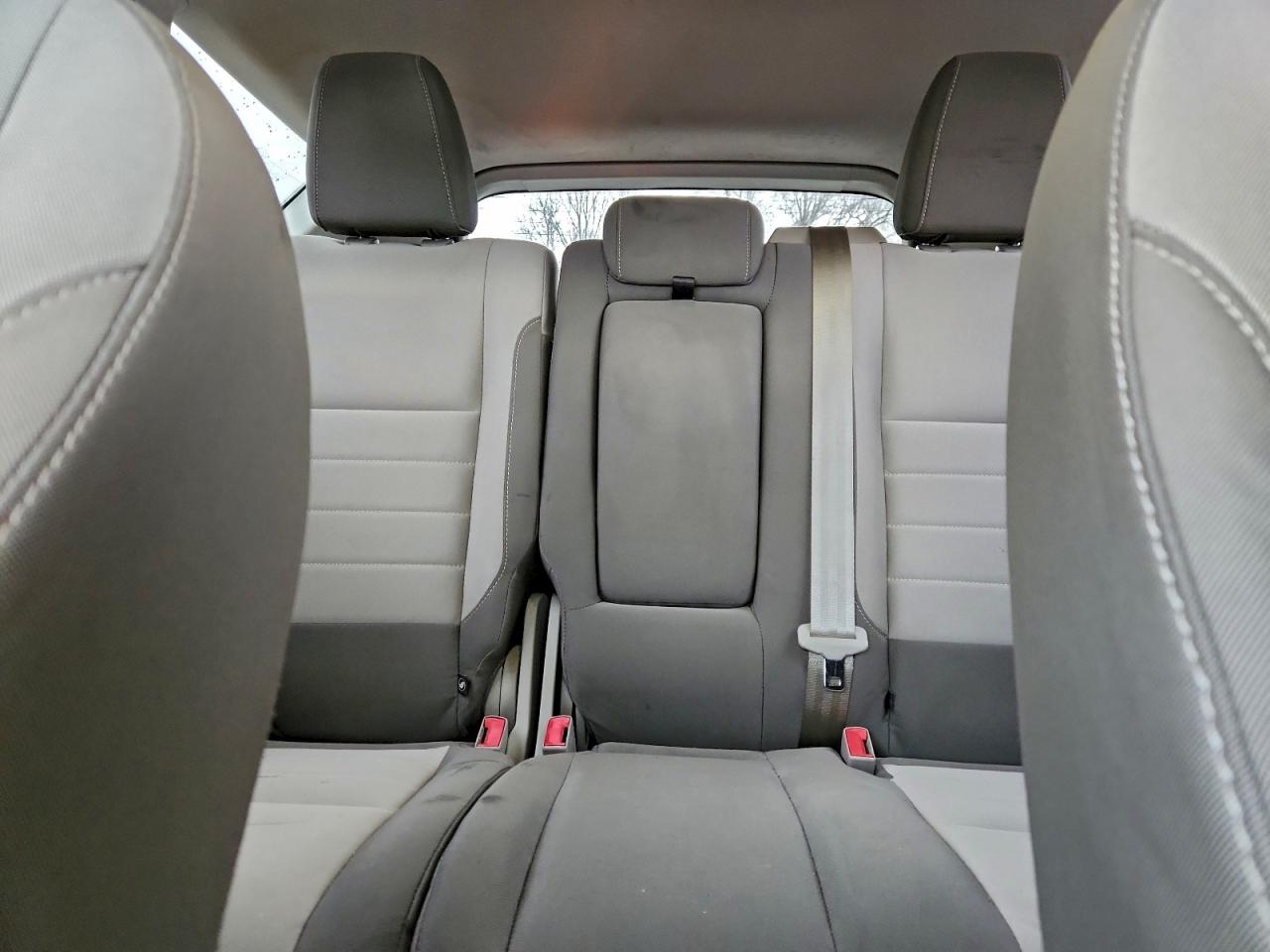 Ford Escape Se Image 9