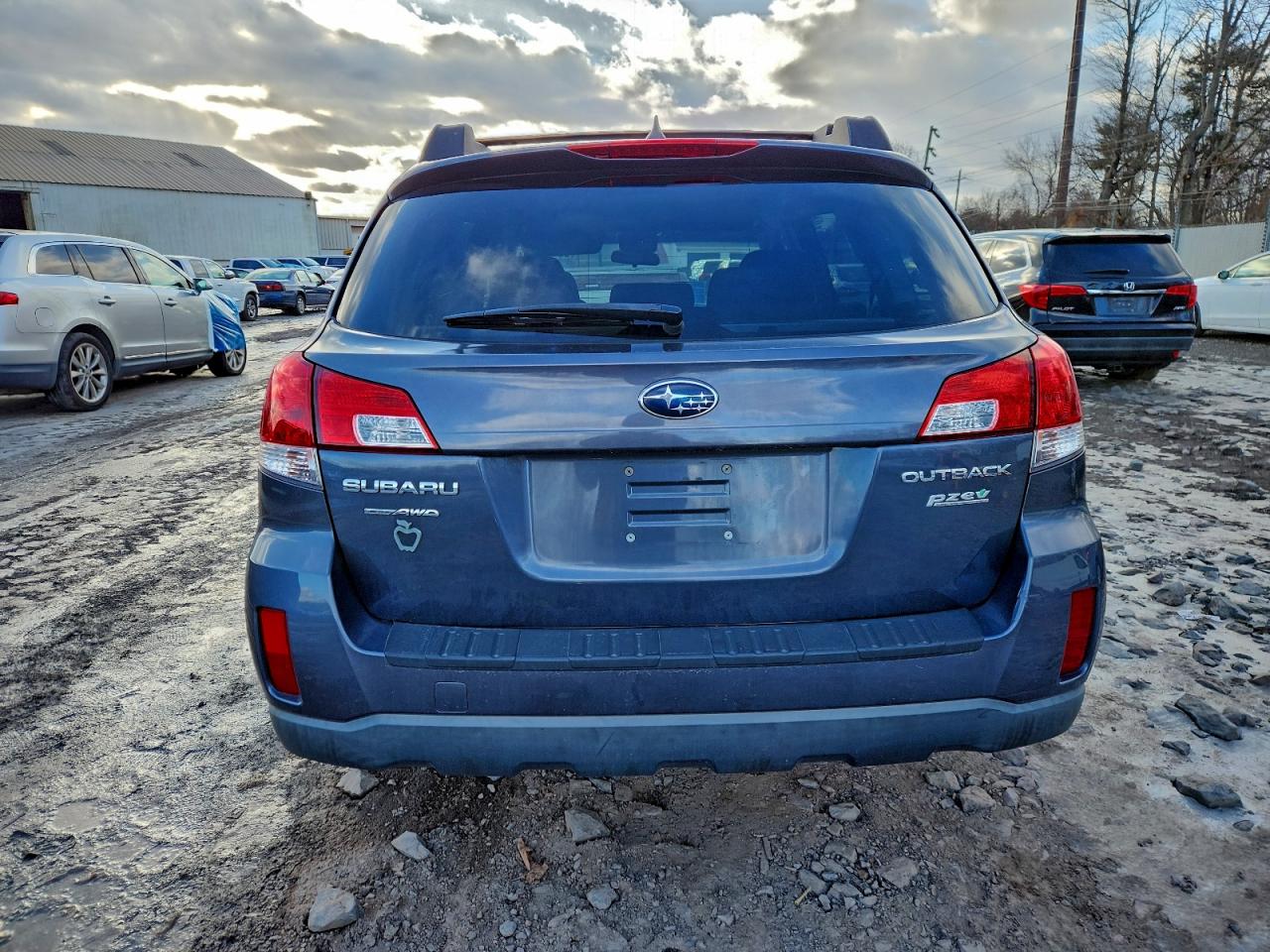 Subaru Outback 2.5i Premium Image 3