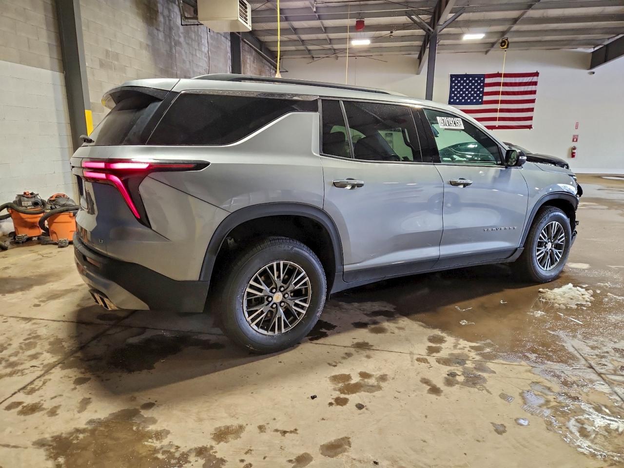 Chevrolet Traverse Lt Image 2