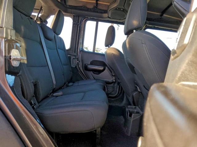 Jeep Wrangler Sport Image 12