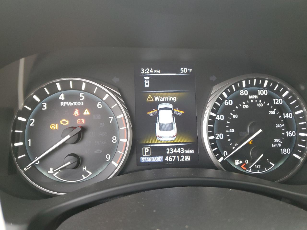 INFINITI Q50 Luxe Image 8