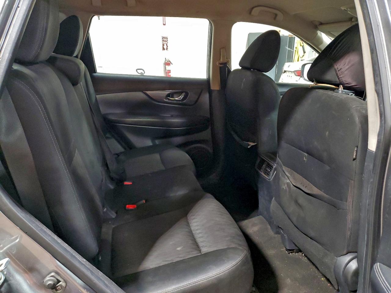 Nissan Rogue S Image 10