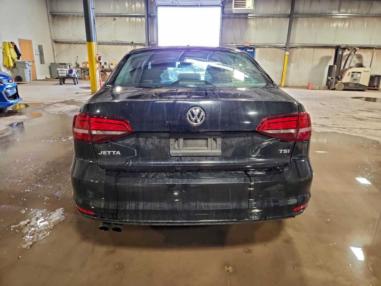 Volkswagen Jetta S Image 3