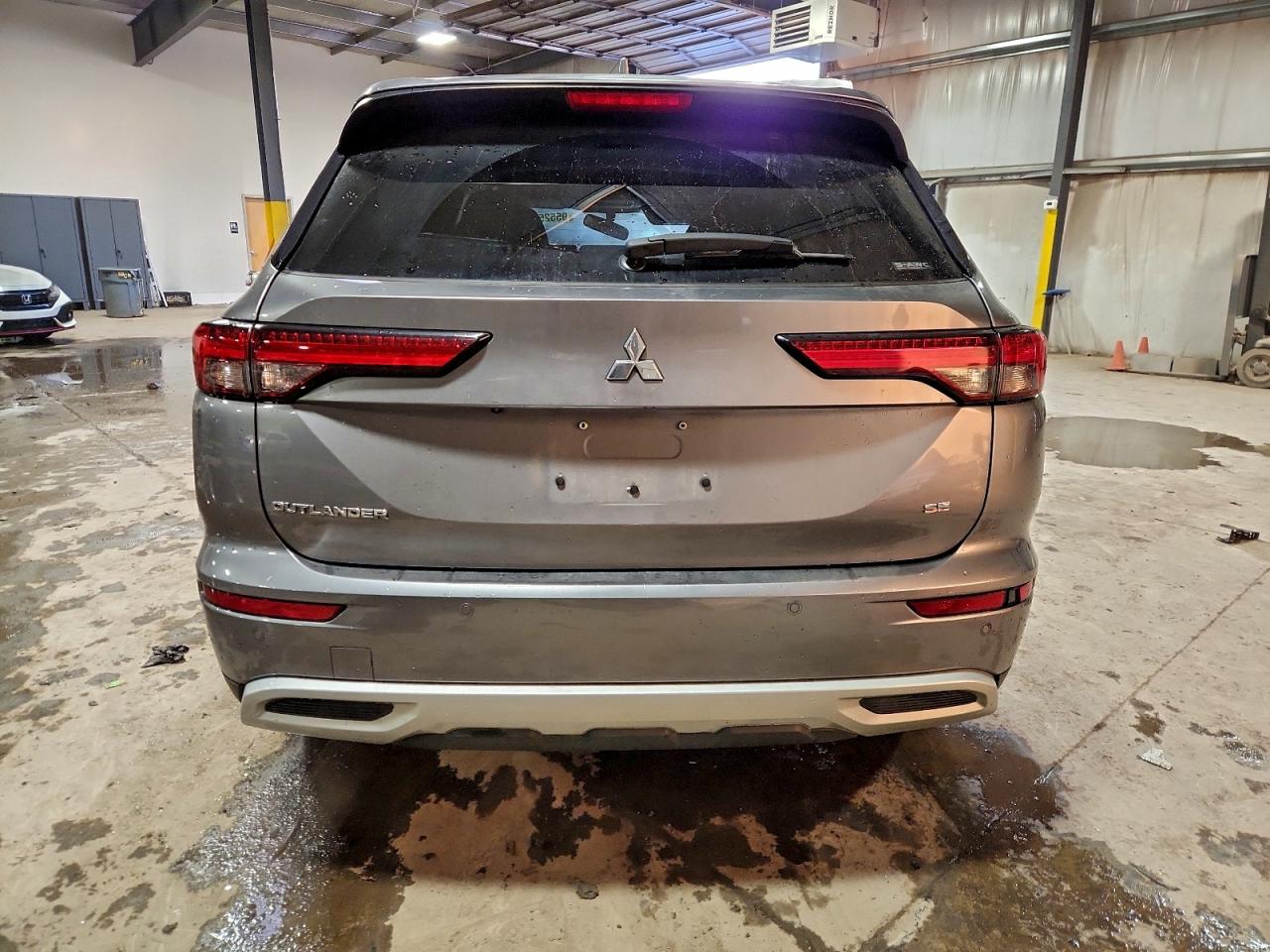 Mitsubishi Outlander Se Image 11