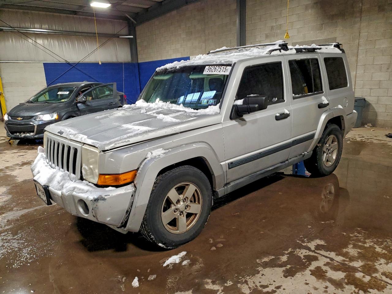 Jeep Commander Image 1