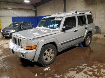  Salvage Jeep Commander