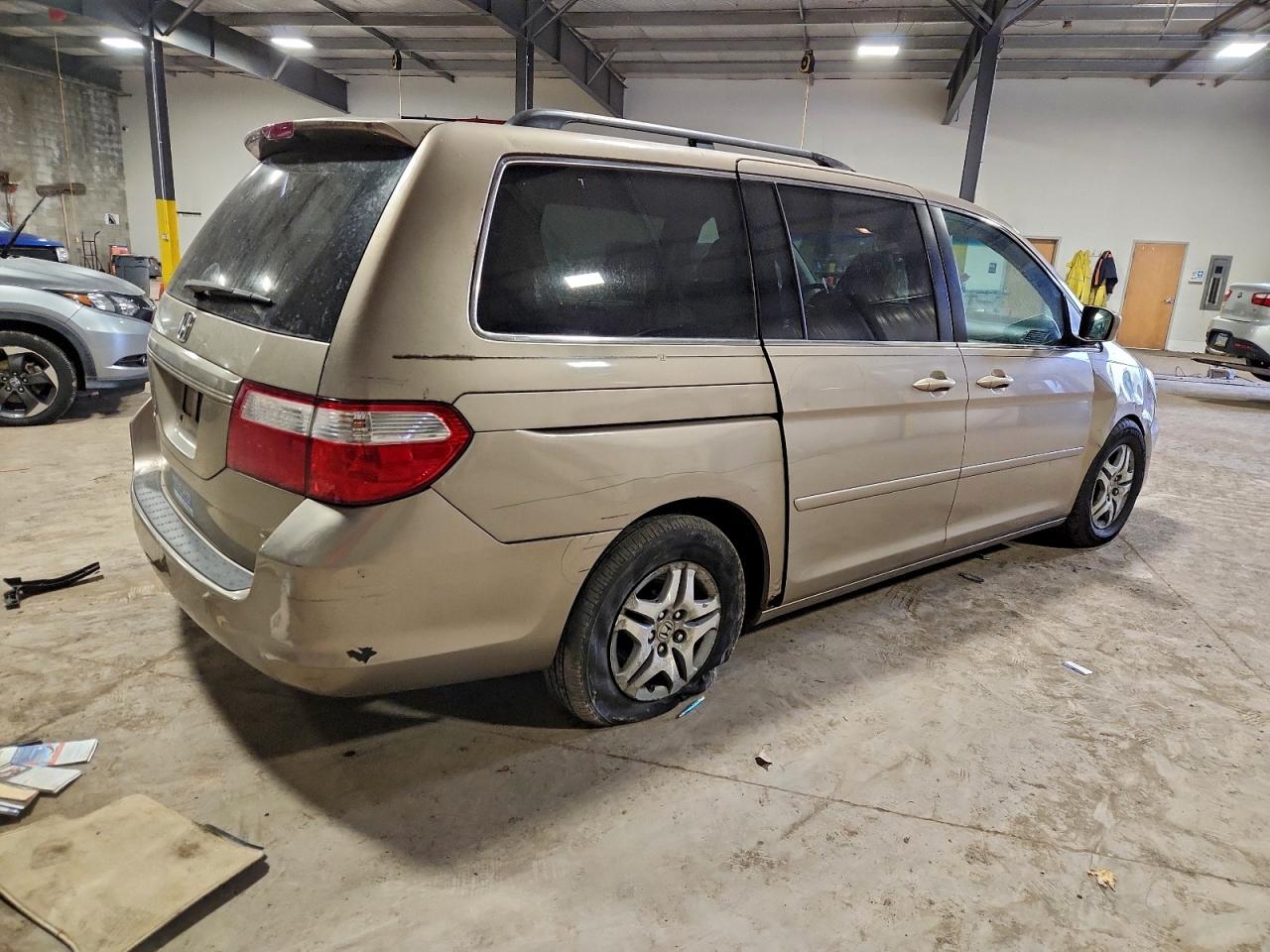 Honda Odyssey Ex Image 3