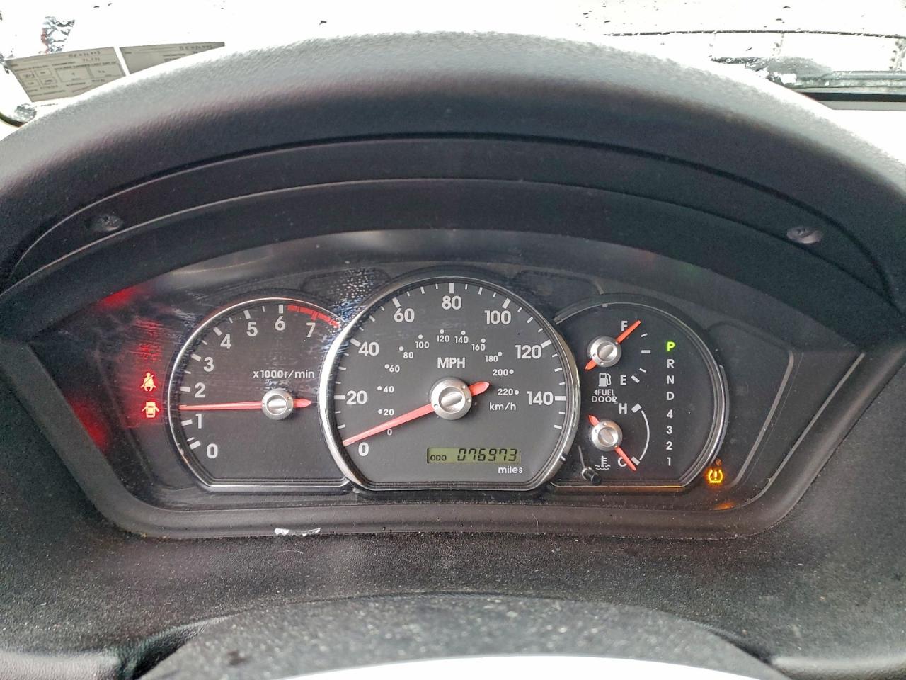 Mitsubishi Endeavor Se Image 10