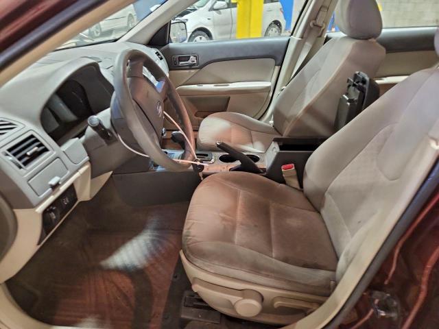 Ford Fusion S Image 4