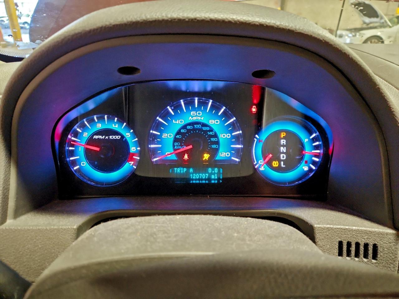 Ford Fusion S Image 7