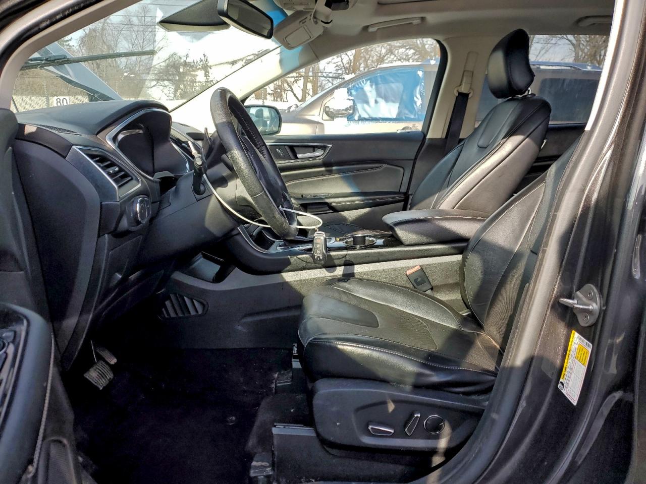 Ford Edge Titanium Image 5