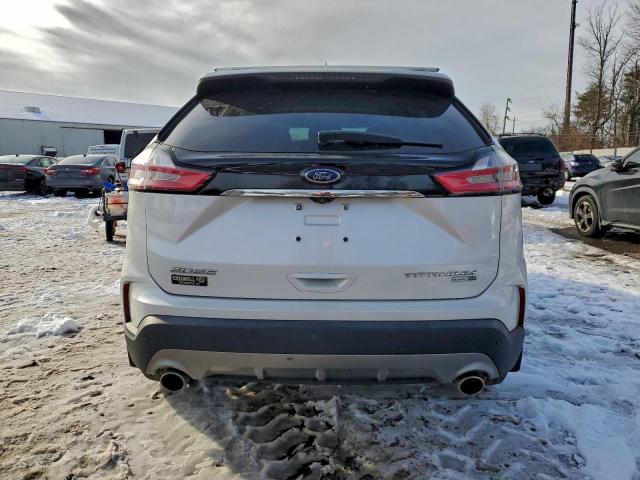 Ford Edge Titanium Image 13