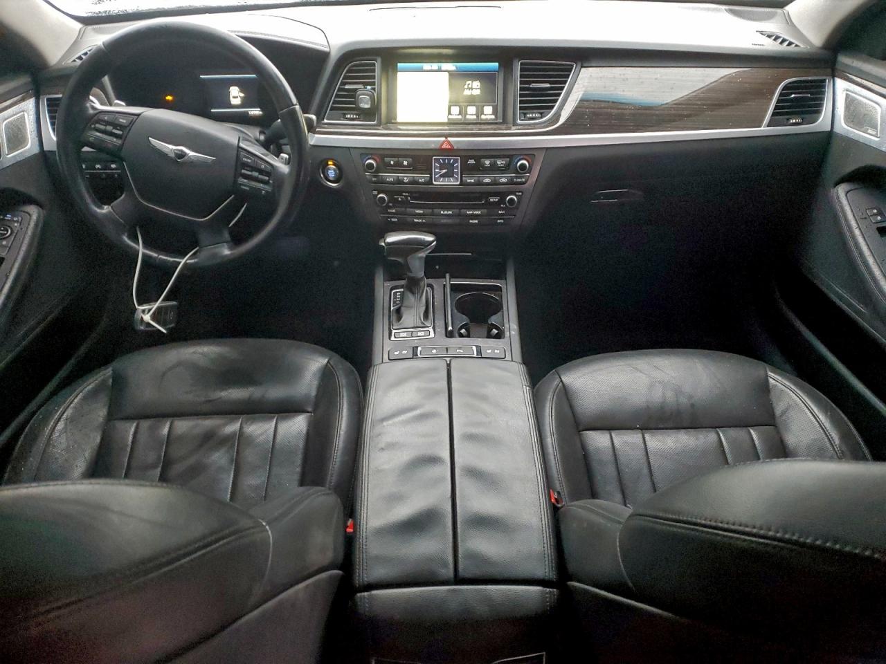 Genesis G80 Base Image 9