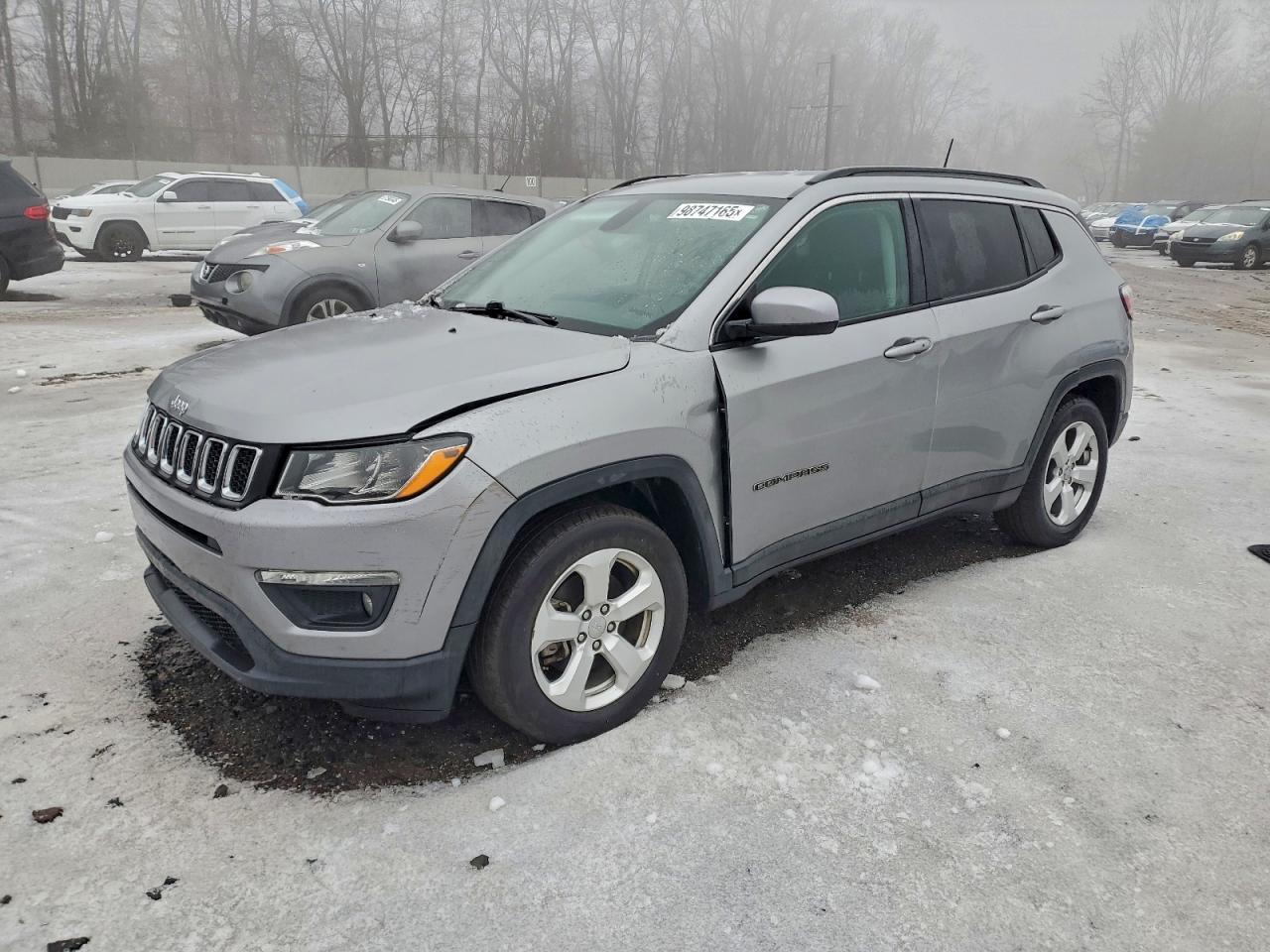 Jeep Compass Latitude Image 1