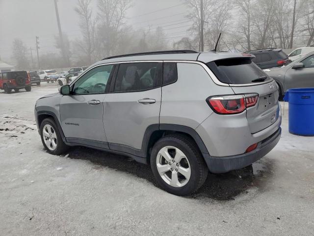 Jeep Compass Latitude Image 3