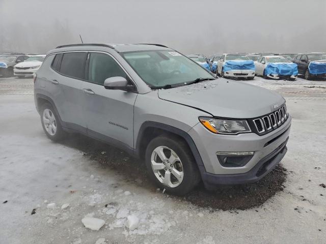 Jeep Compass Latitude Image 13