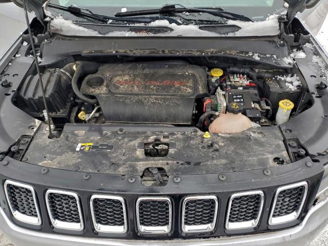 Jeep Compass Latitude Image 11