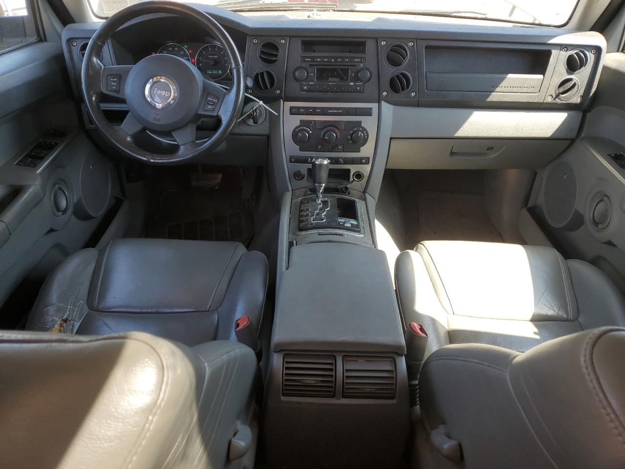 Jeep Commander Image 5