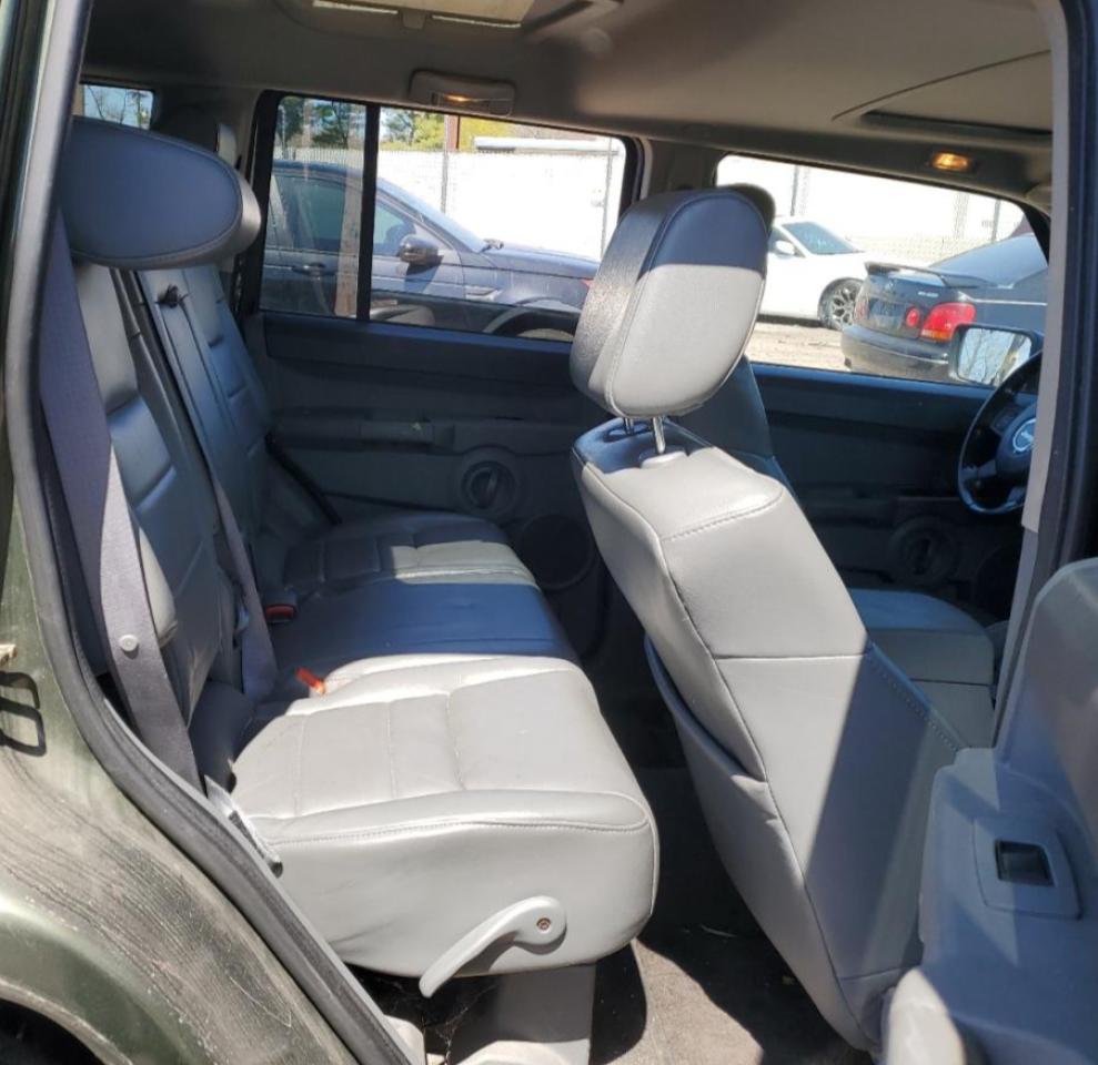 Jeep Commander Image 7