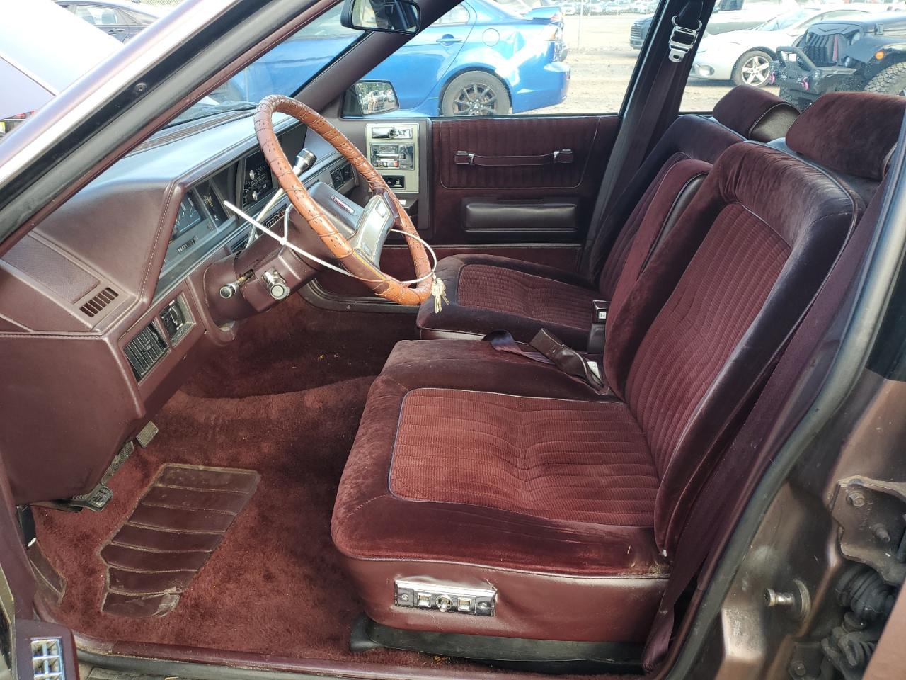 Oldsmobile Cutlass Brougham Image 8