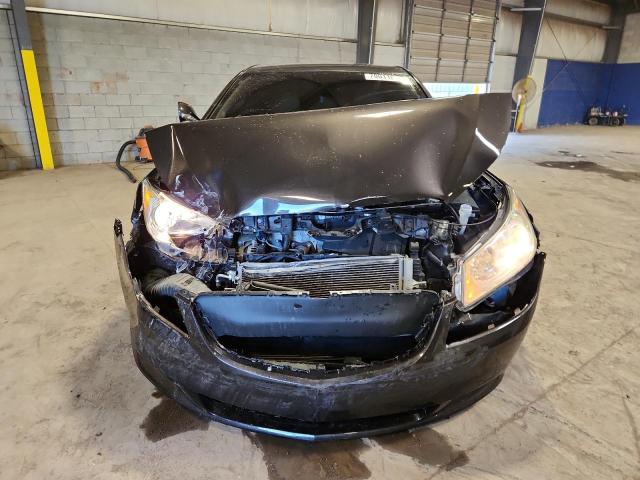 Buick LaCrosse Image 2