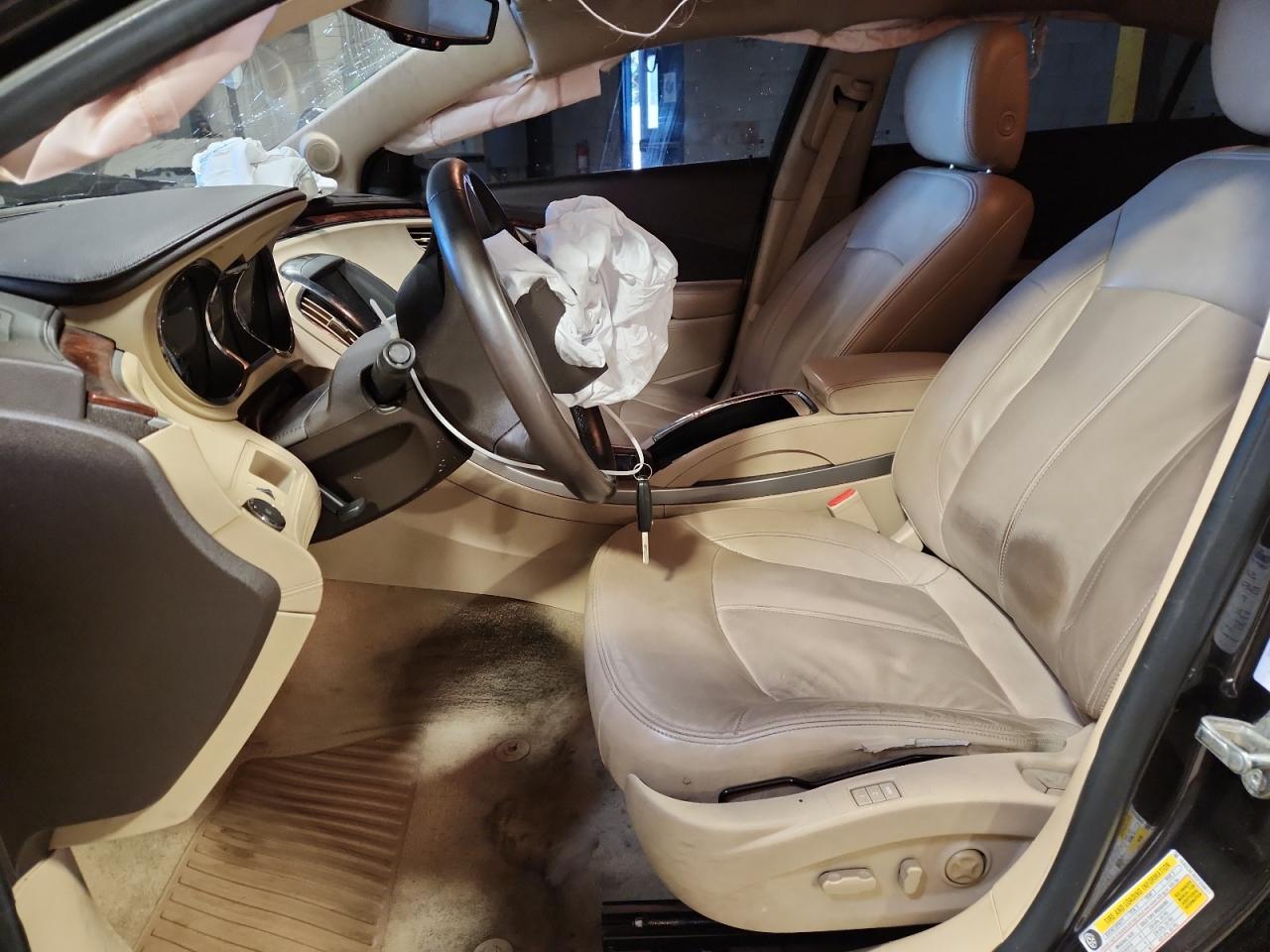 Buick LaCrosse Image 10