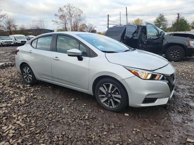 Nissan Versa Sv Image 7