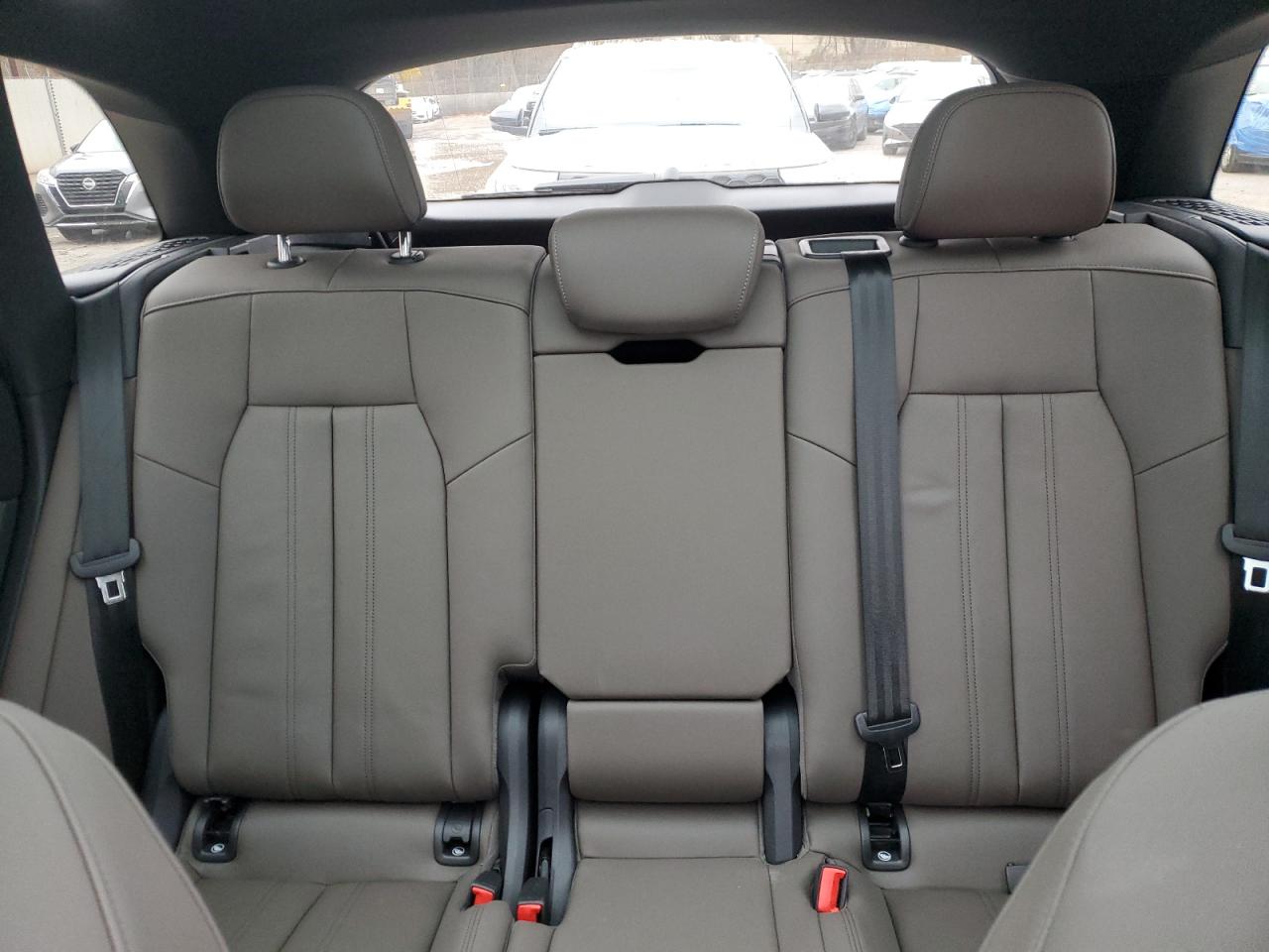 Audi Q5 Premium Image 9