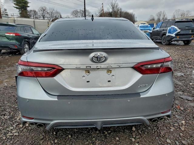 Toyota Camry Xse Image 8