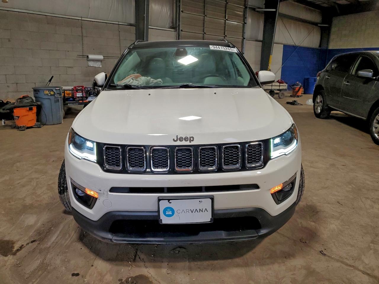 Jeep Compass Latitude Image 3