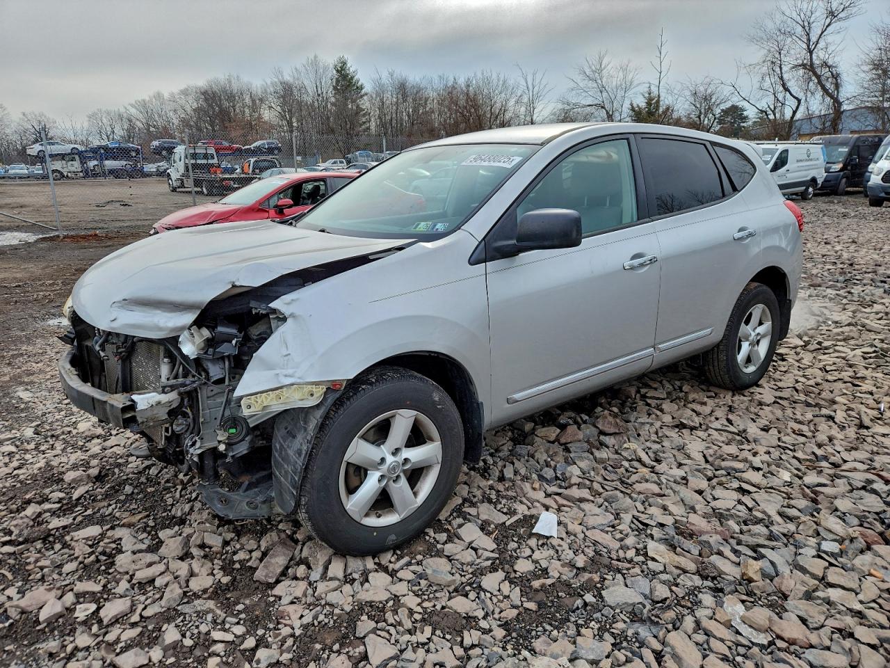 Nissan Rogue S Image 1