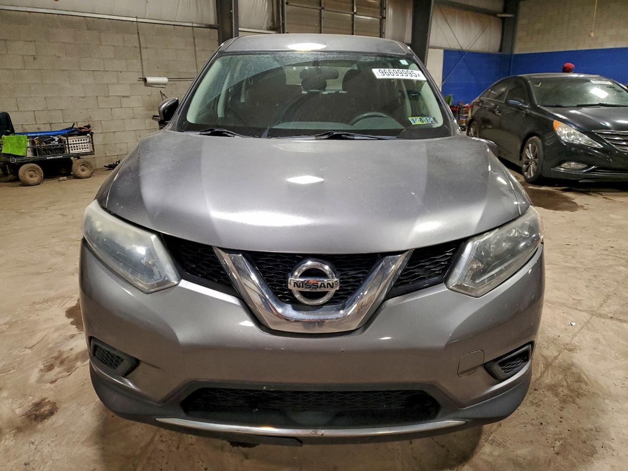 Nissan Rogue S Image 7