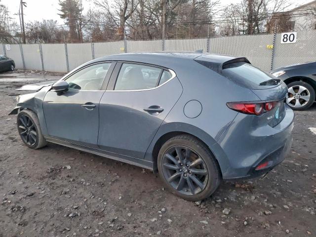 Mazda 3 Premium Image 6