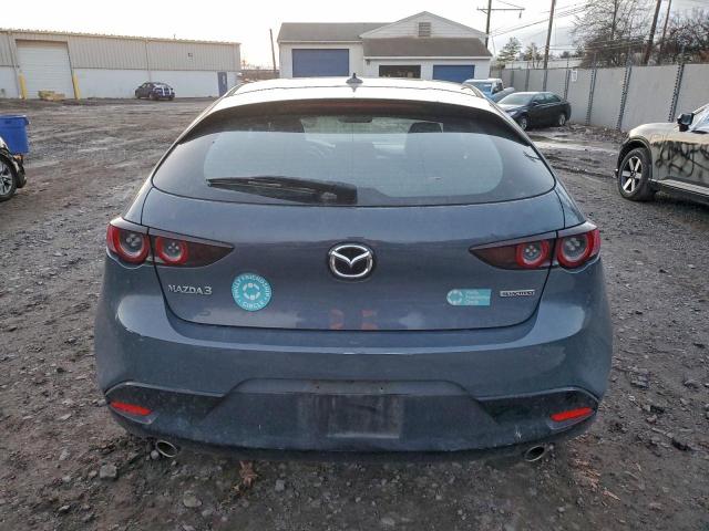 Mazda 3 Premium Image 9